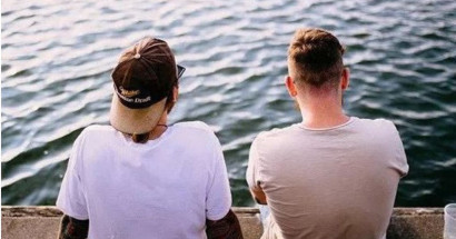 Mơ thấy anh trai đánh con gì? Giải mã giấc mơ thấy anh trai