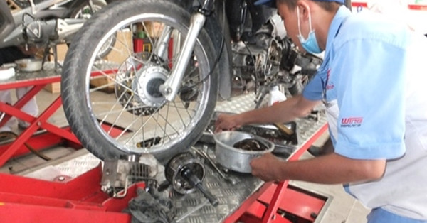 Mơ thấy xe máy bị hỏng đánh con gì hóa giải vận xui? Giải mã giấc mơ thấy xe máy hỏng